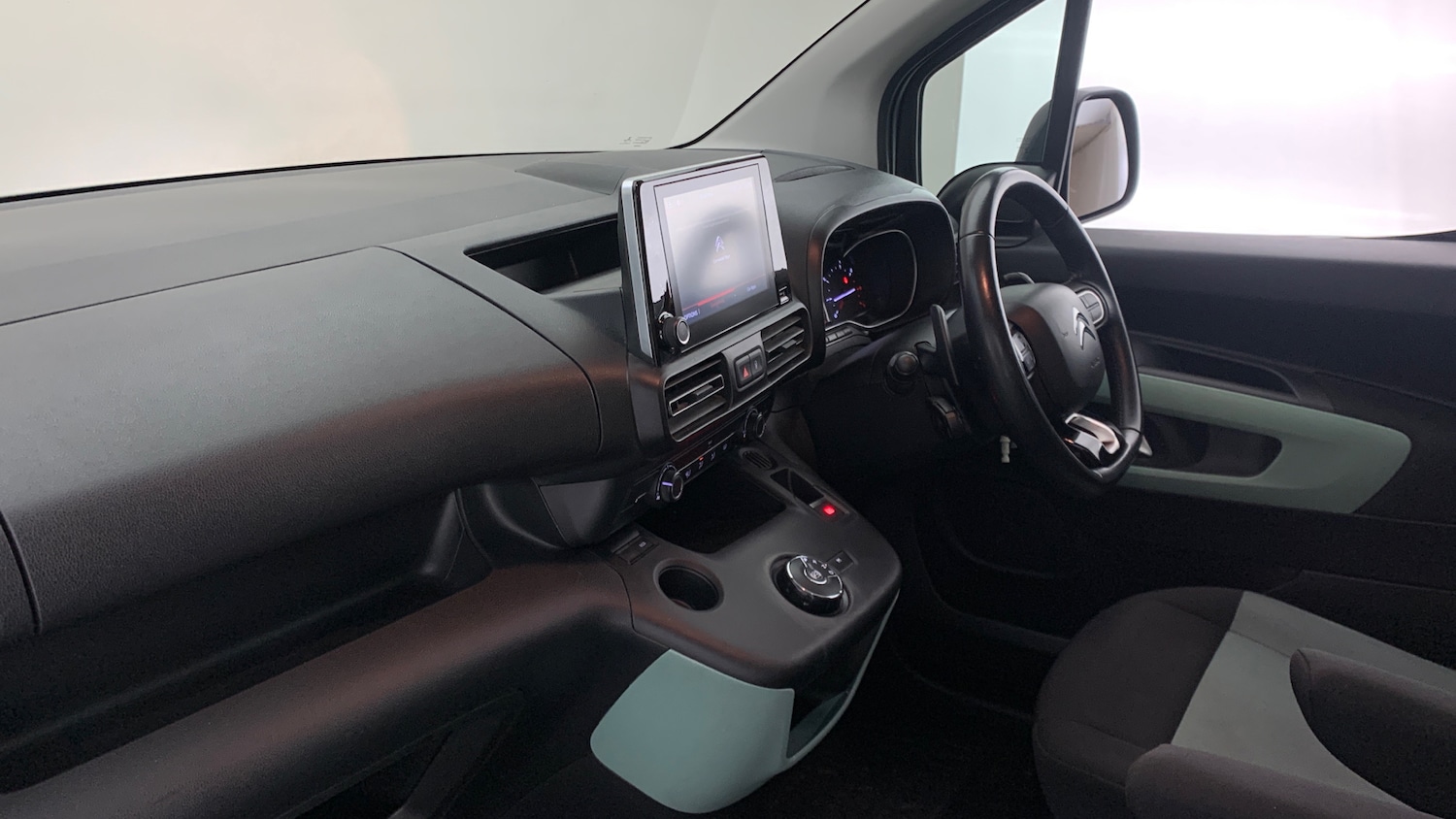 Used Citroen Berlingo 2020 for sale - 76389565: Photo 2