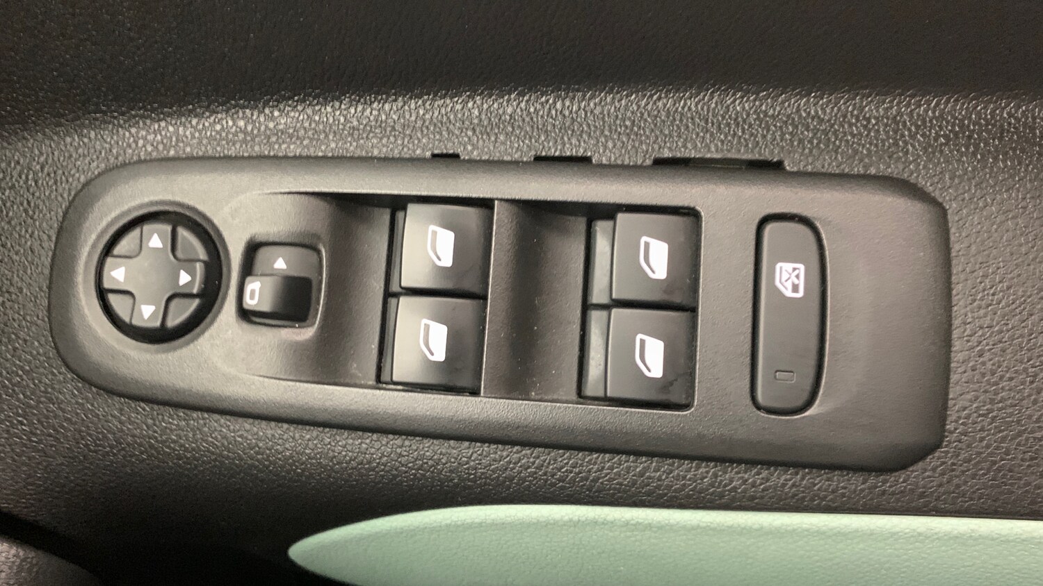 Used Citroen Berlingo 2020 for sale - 76389565: Photo 37