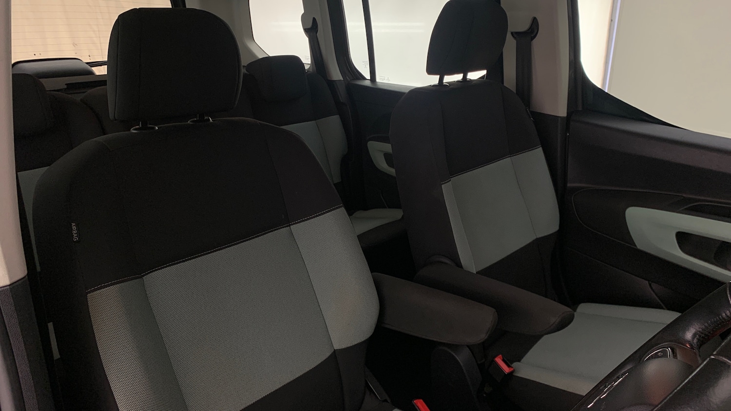 Used Citroen Berlingo 2020 for sale - 76389565: Photo 42