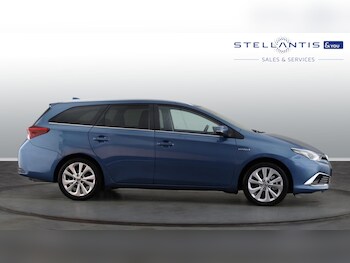 Used Toyota Auris 2018 for sale - 75811558: Photo