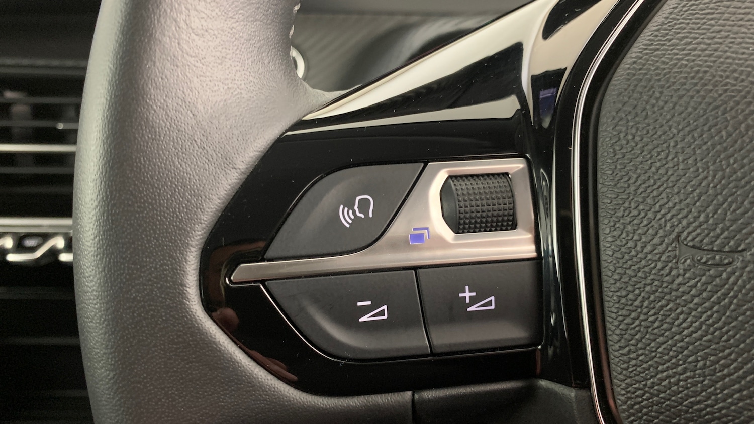 Used Peugeot 208 2022 for sale - 76389561: Photo 19