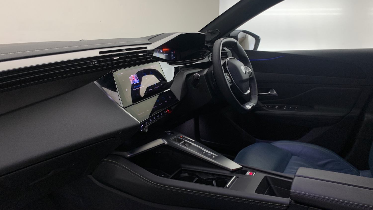 Used Peugeot 308 SW 2024 for sale - 76123553: Photo 2