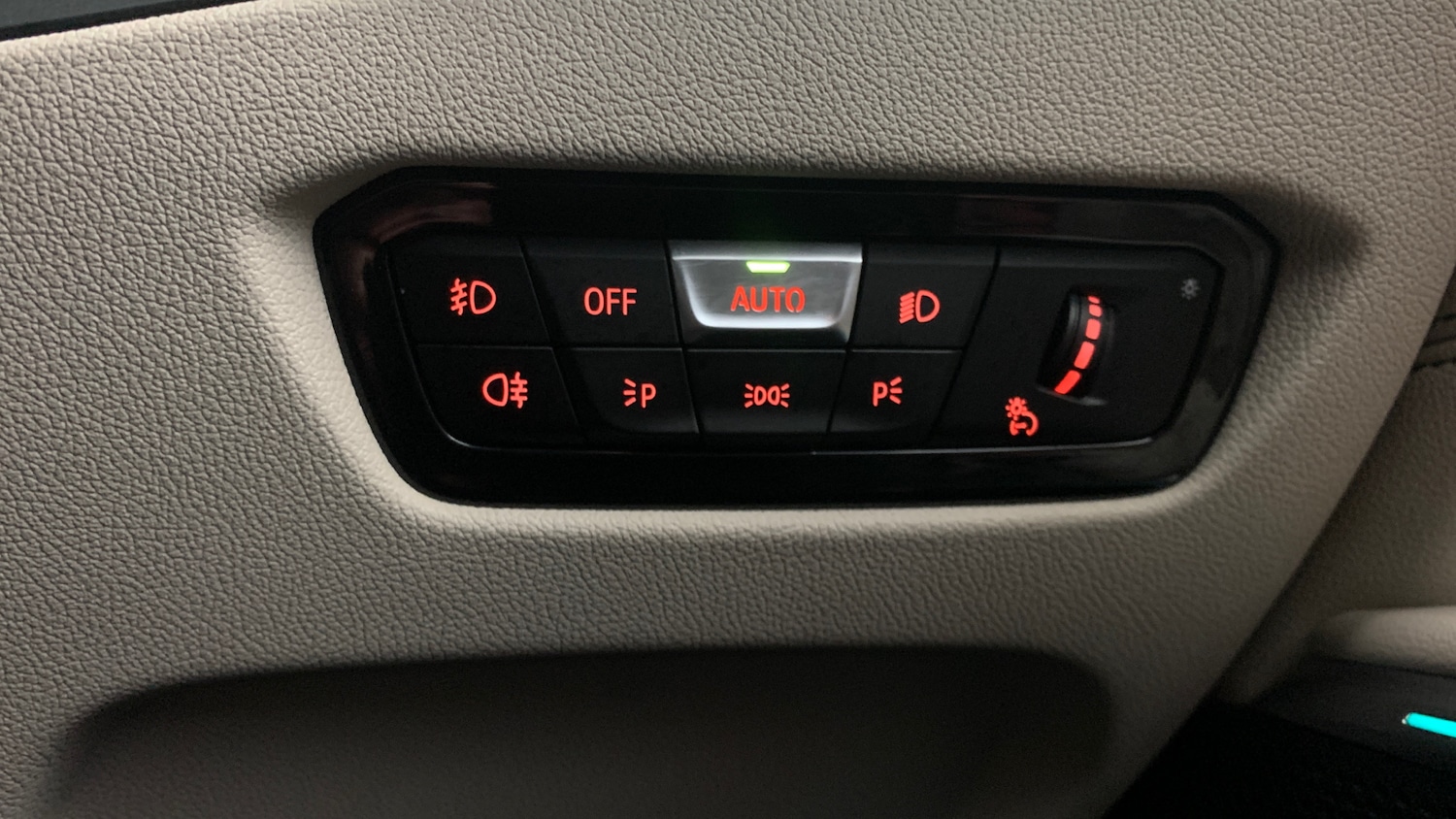 Used BMW 3 Series 2019 for sale - 76327655: Photo 20