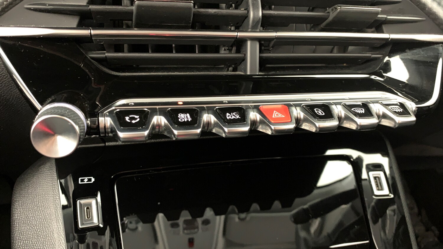 Used Peugeot 2008 2022 for sale - 77551309: Photo 28