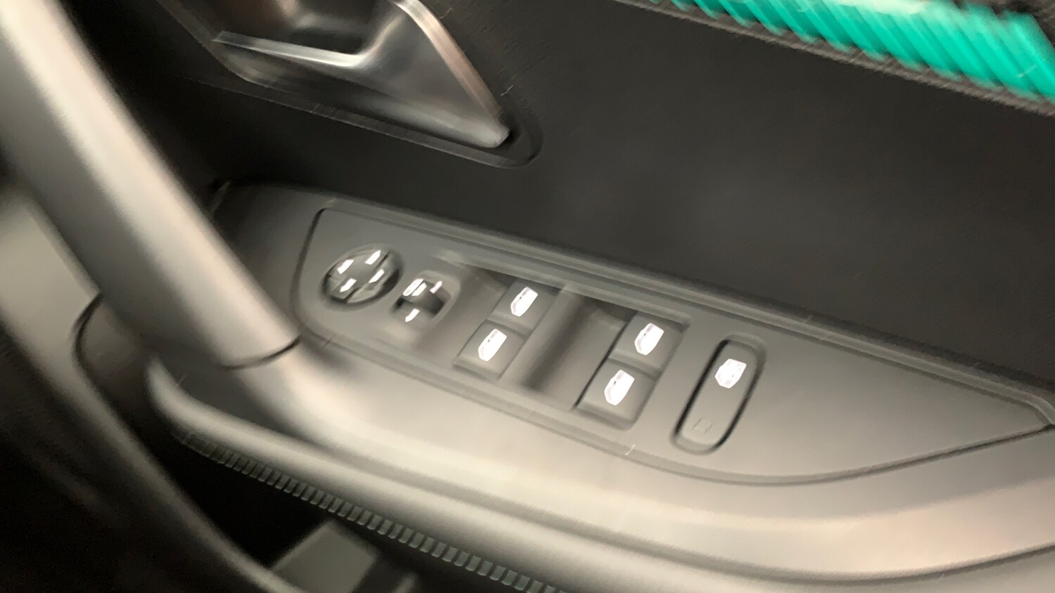 Used Peugeot 2008 2022 for sale - 77551309: Photo 40