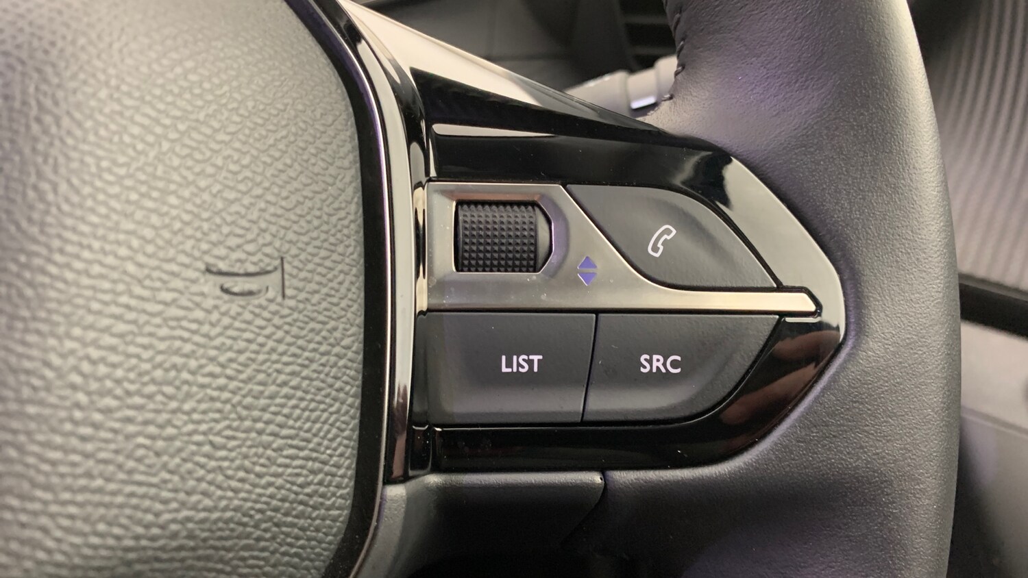 Used Peugeot 2008 2021 for sale - 75659563: Photo 18