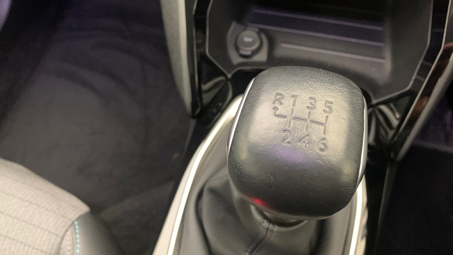 Used Peugeot 2008 2021 for sale - 75659563: Photo 31