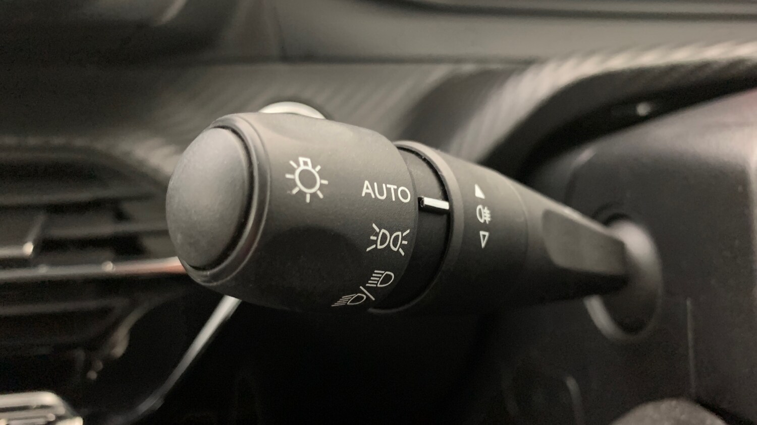 Used Peugeot 2008 2021 for sale - 75659563: Photo 36