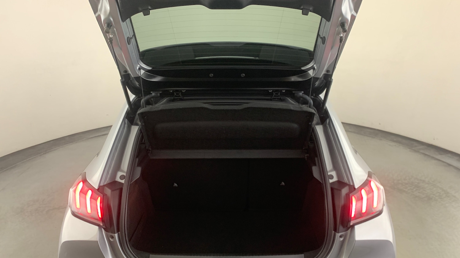 Used Peugeot 208 2020 for sale - 77145127: Photo 6