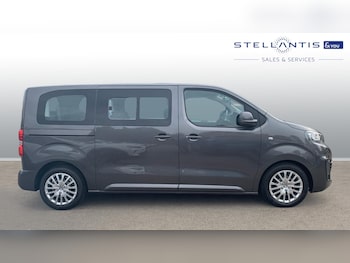 Used Peugeot Traveller 2021 for sale - 77525654: Photo