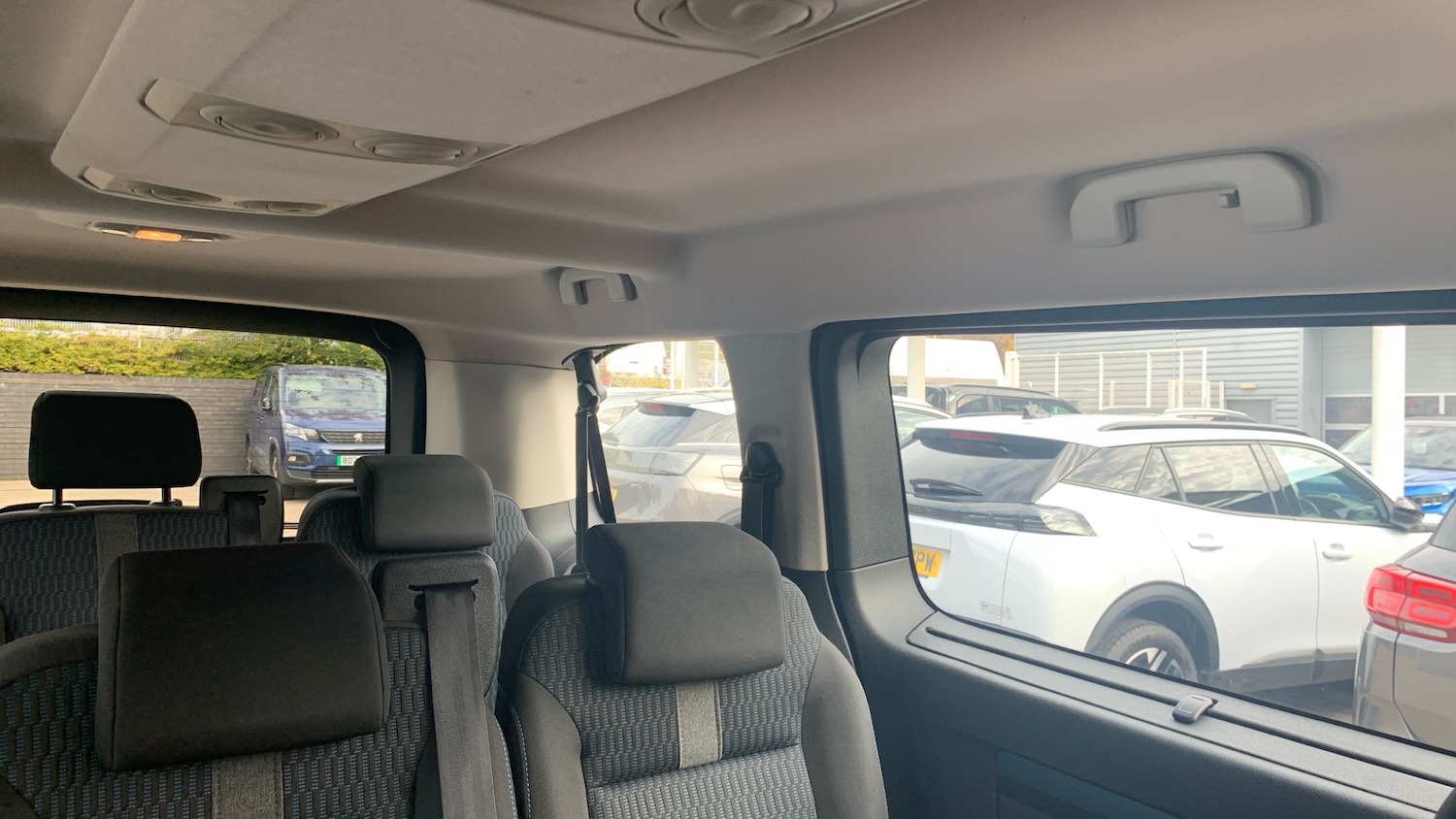 Used Peugeot Traveller 2021 for sale - 77525654: Photo 33