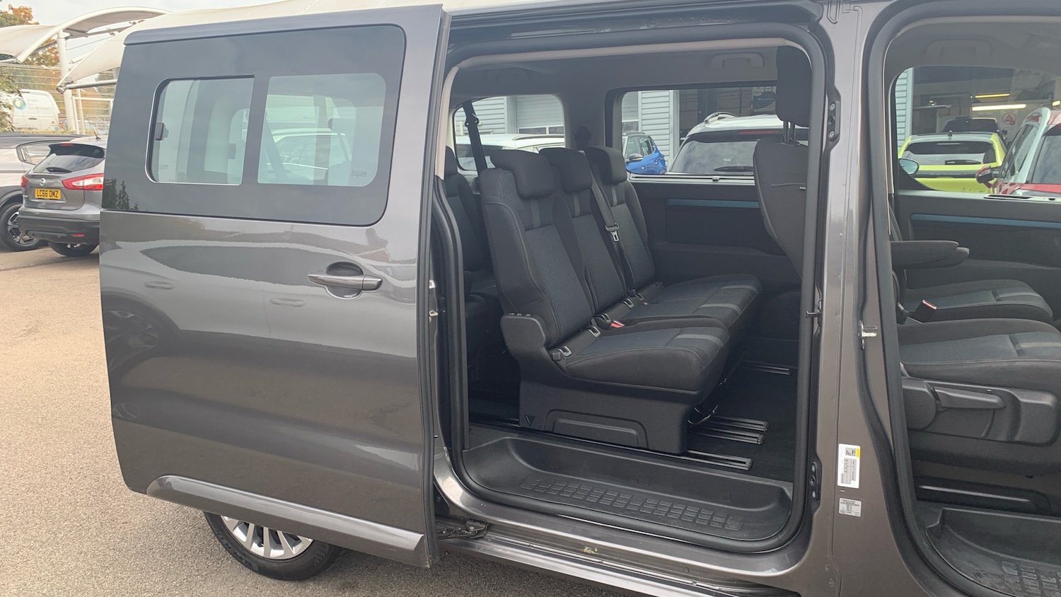 Used Peugeot Traveller 2021 for sale - 77525654: Photo 34