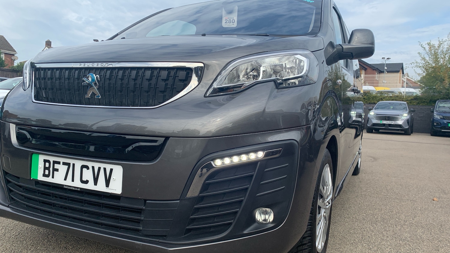 Used Peugeot Traveller 2021 for sale - 77525654: Photo 47