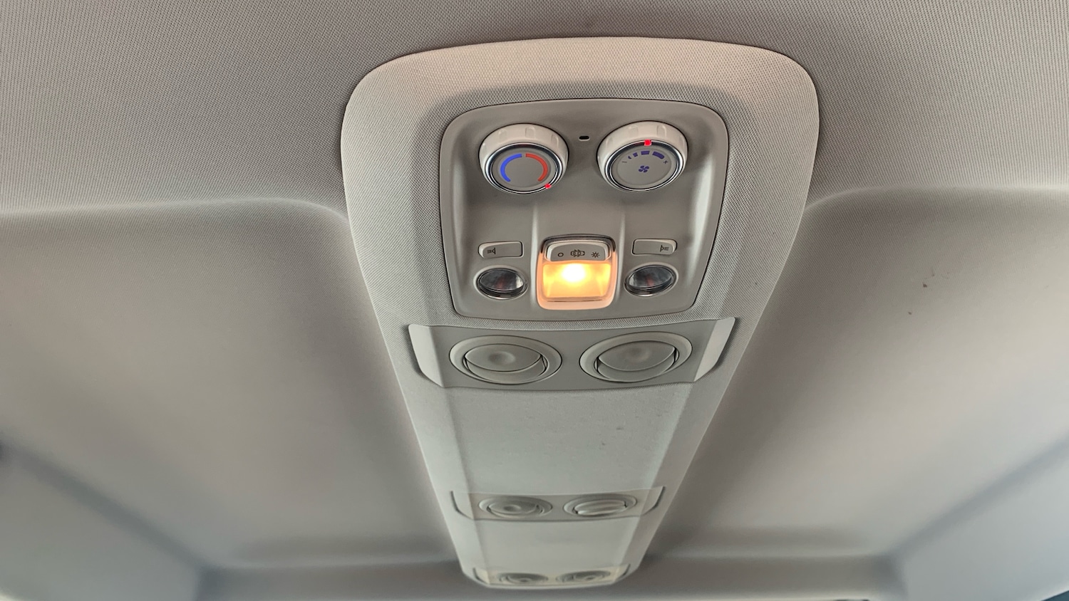 Used Peugeot Traveller 2021 for sale - 77525654: Photo 51