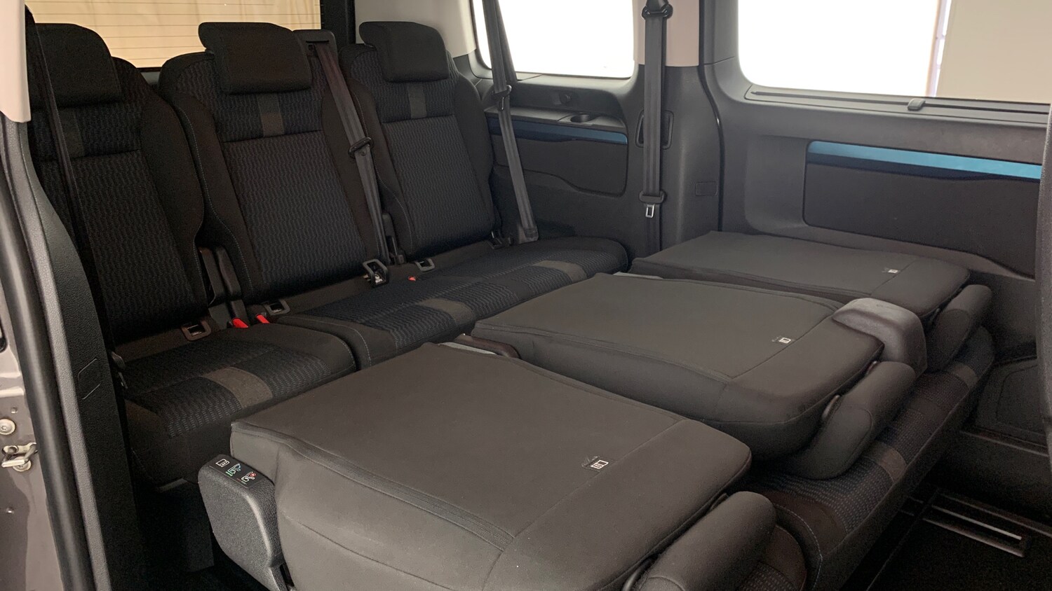 Used Peugeot Traveller 2021 for sale - 77525654: Photo 64