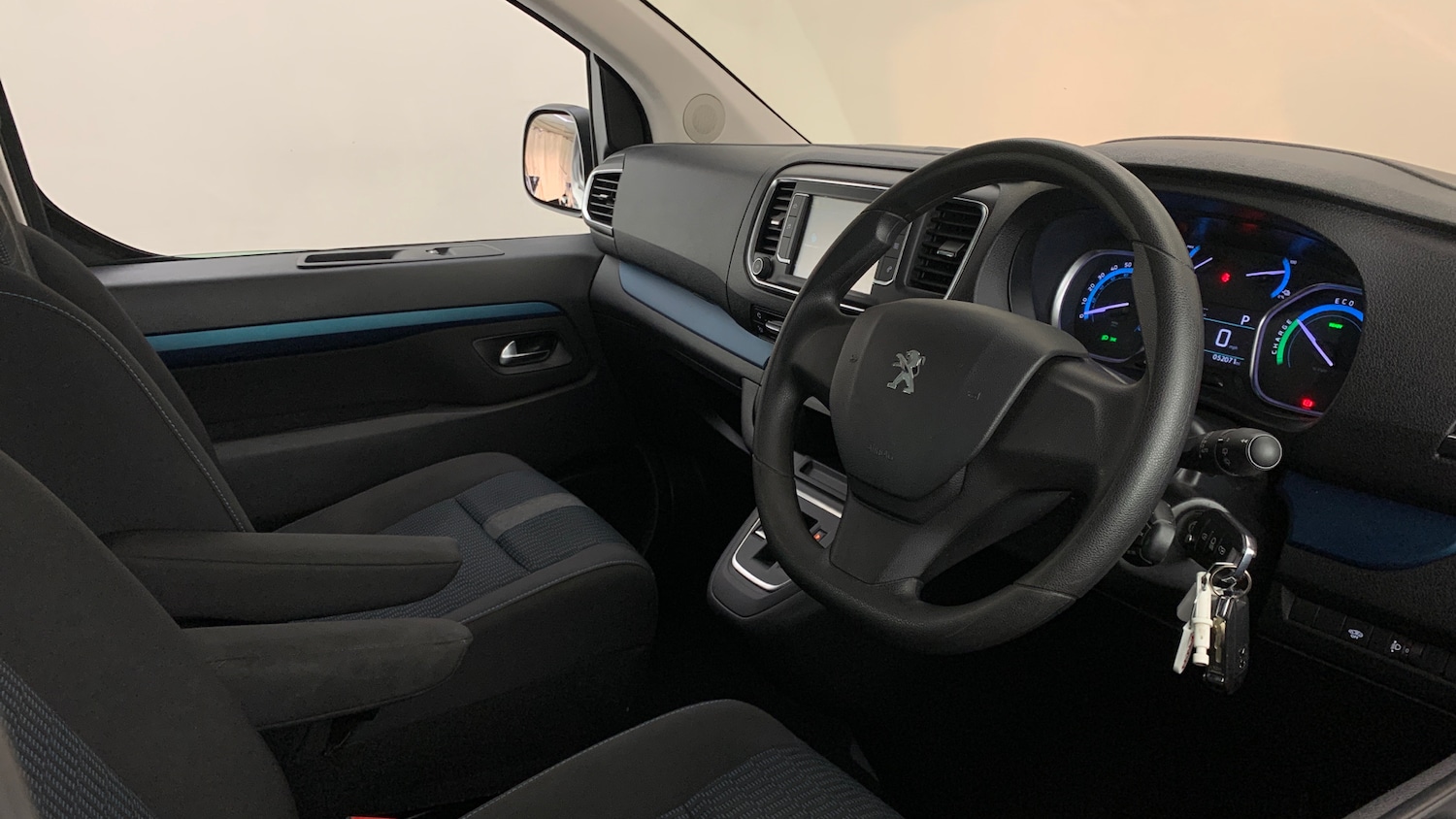 Used Peugeot Traveller 2021 for sale - 77525654: Photo 72