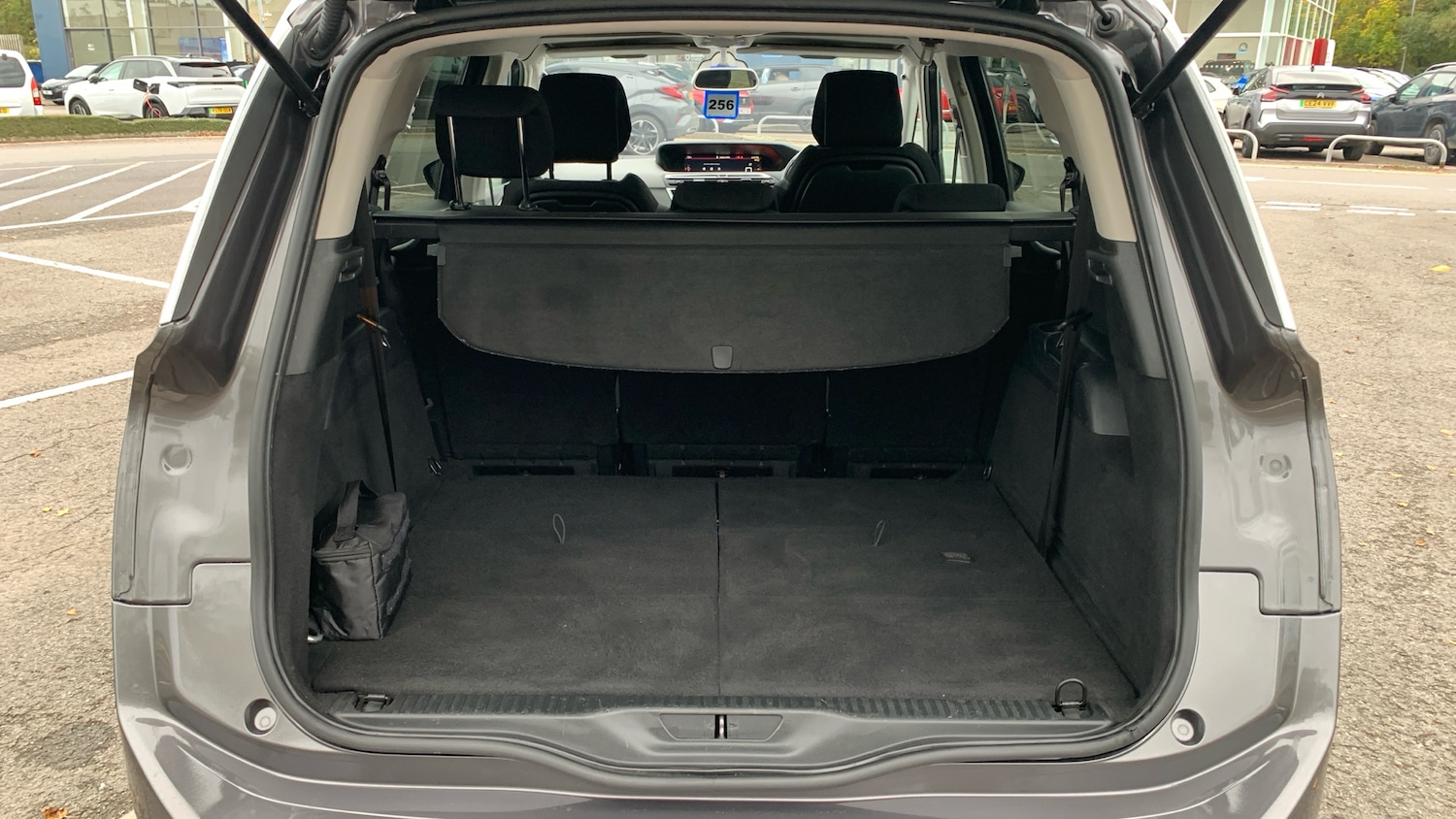 Used Citroen C4 Grand Picasso 2022 for sale - 76500518: Photo 19