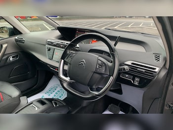 Used Citroen C4 Grand Picasso 2022 for sale - 76500518: Photo