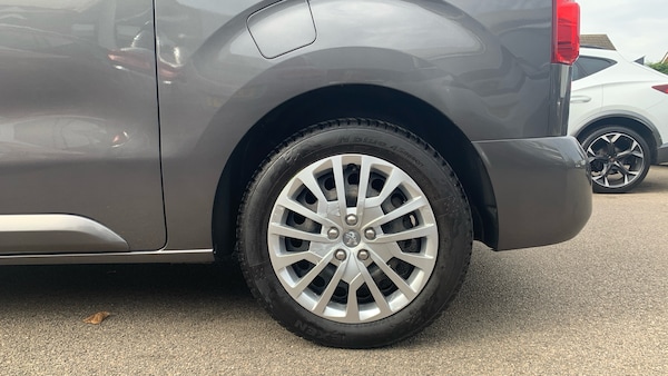 Used Peugeot Traveller 2021 for sale - 76123526: Photo 16