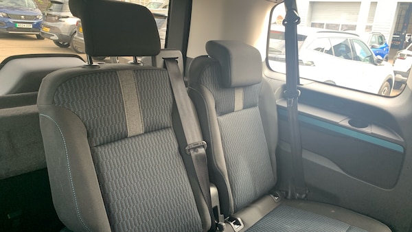 Used Peugeot Traveller 2021 for sale - 76123526: Photo 25