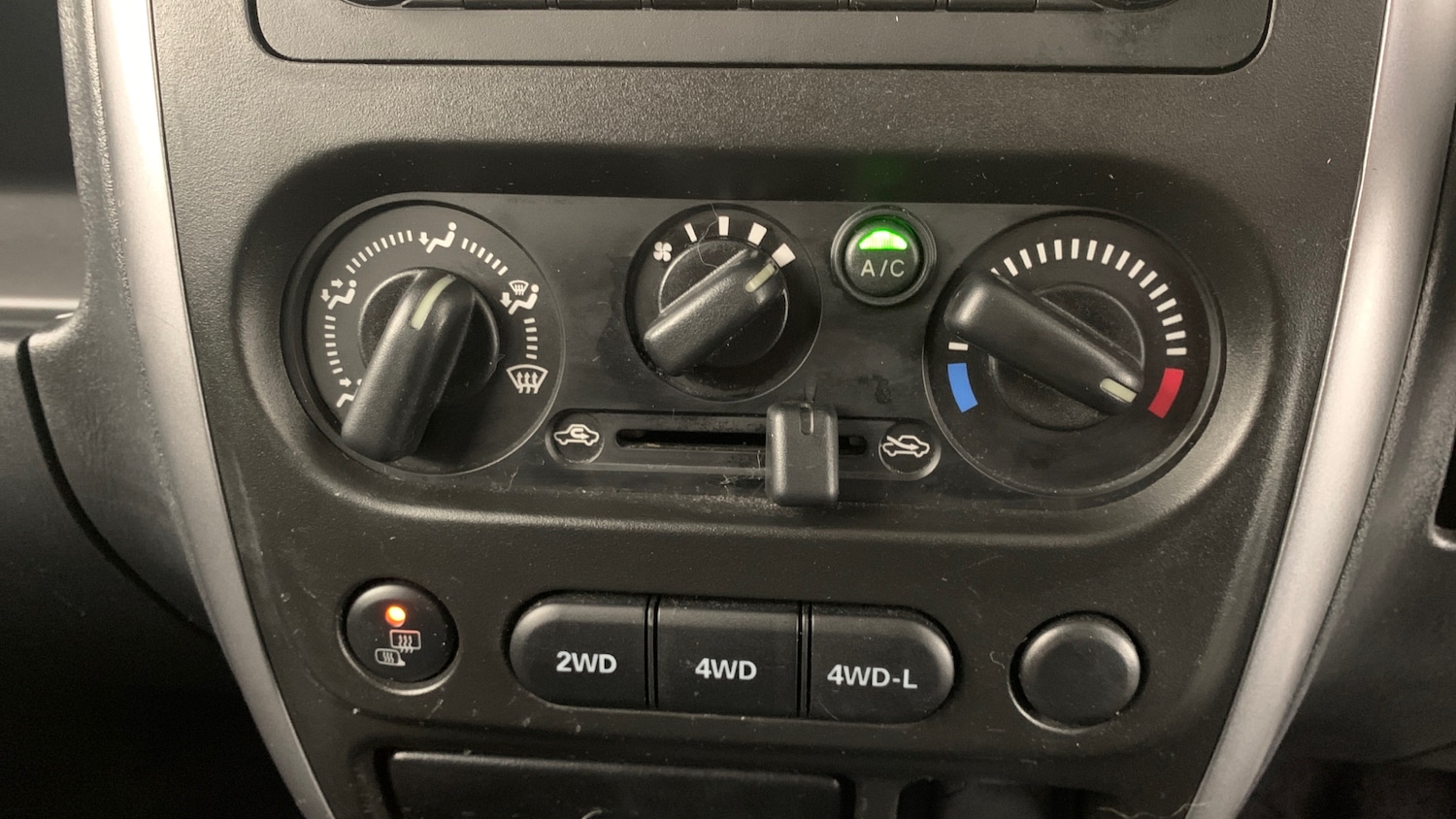 Used Suzuki Jimny 2013 for sale - 77638038: Photo 24