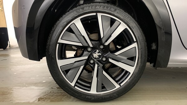 Used Peugeot 208 2022 for sale - 76110301: Photo 22