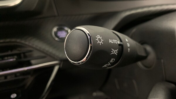 Used Peugeot 208 2022 for sale - 76110301: Photo 33