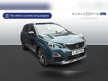 Peugeot - 5008