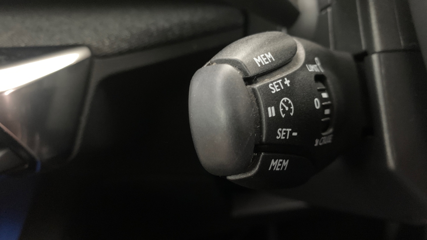 Used Peugeot 5008 2020 for sale - 76260935: Photo 37