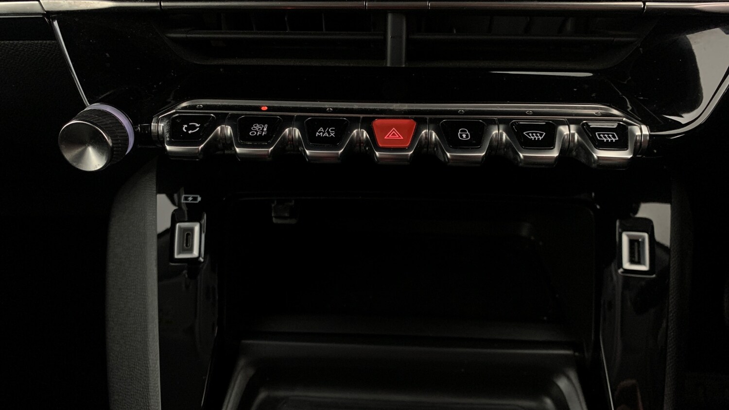 Used Peugeot 2008 2022 for sale - 77092112: Photo 31