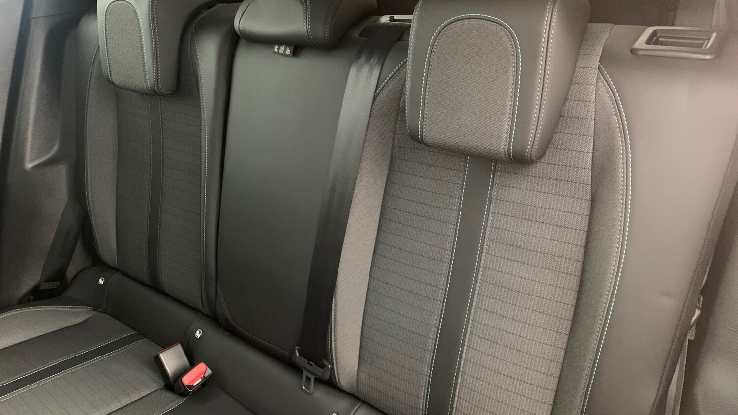 Used Peugeot 2008 2022 for sale - 77092112: Photo 8