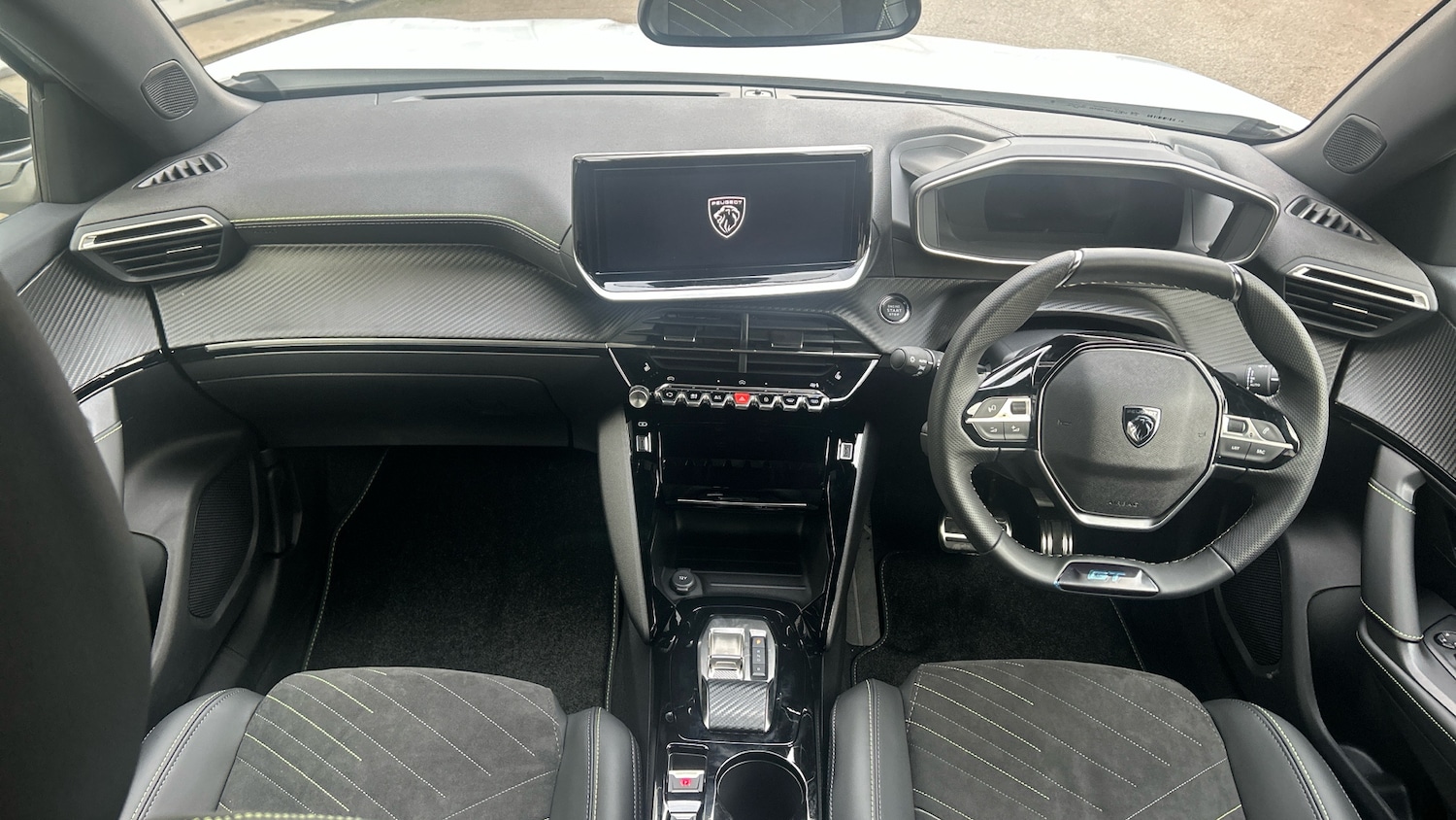 Used Peugeot 2008 2025 for sale - 76977331: Photo 4