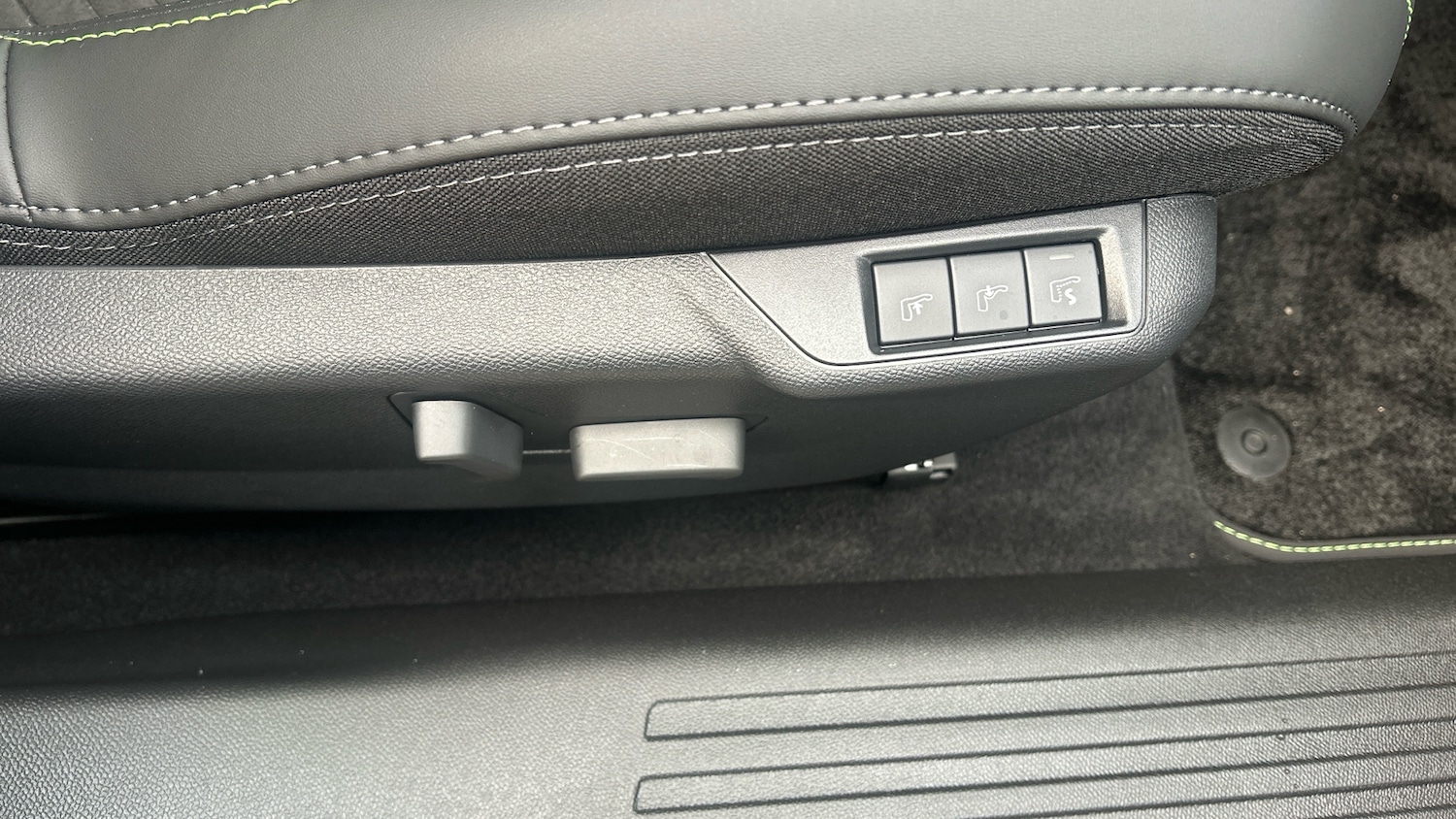 Used Peugeot 2008 2025 for sale - 76977331: Photo 49