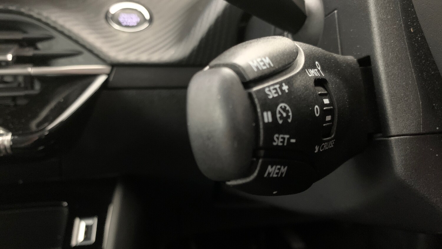 Used Peugeot 208 2023 for sale - 76372188: Photo 37