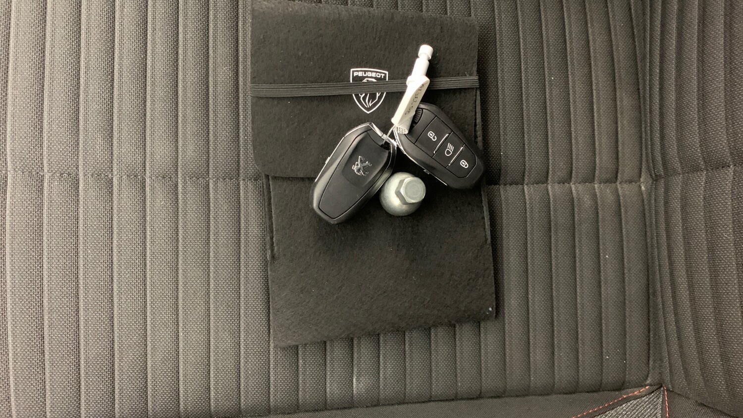 Used Peugeot 208 2023 for sale - 76372188: Photo 41