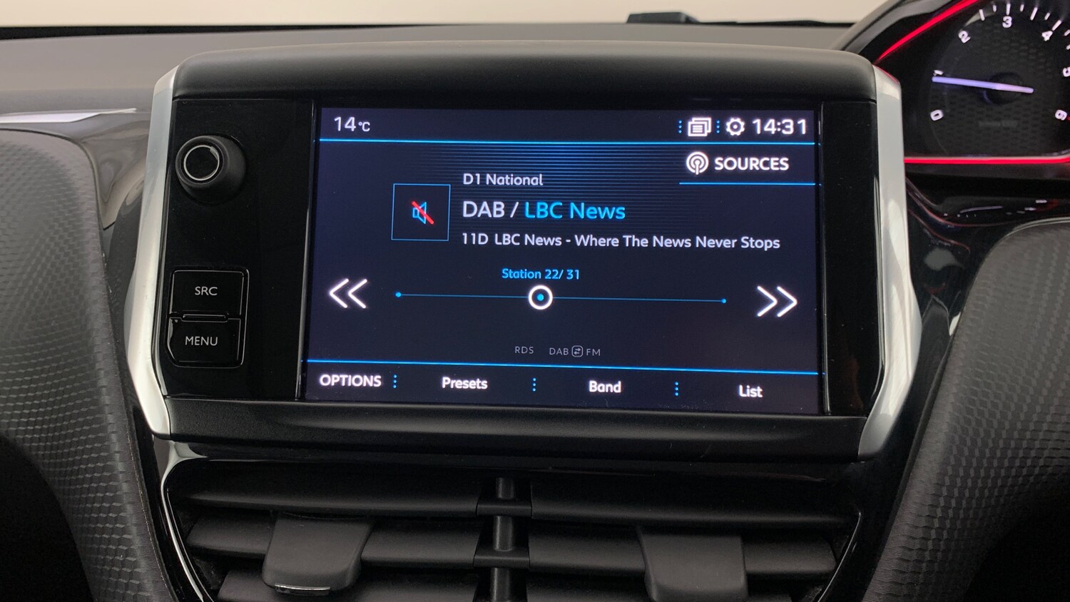 Used Peugeot 2008 2019 for sale - 76139396: Photo 24