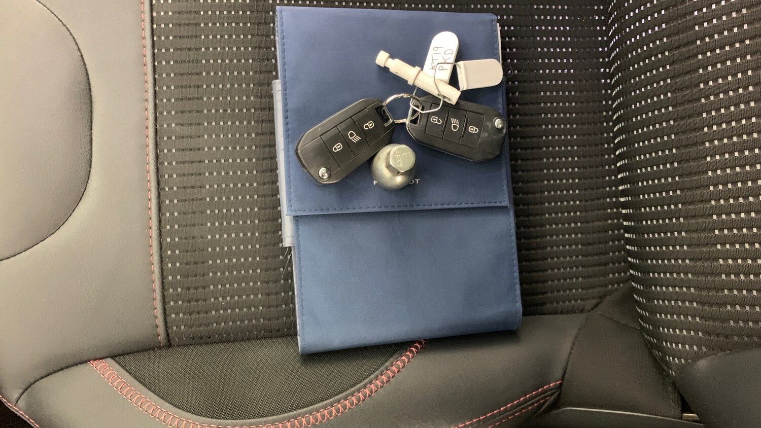 Used Peugeot 2008 2019 for sale - 76139396: Photo 38