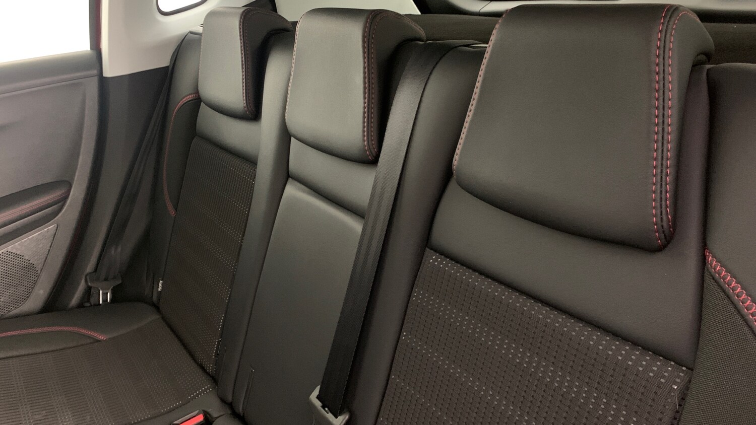 Used Peugeot 2008 2019 for sale - 76139396: Photo 8