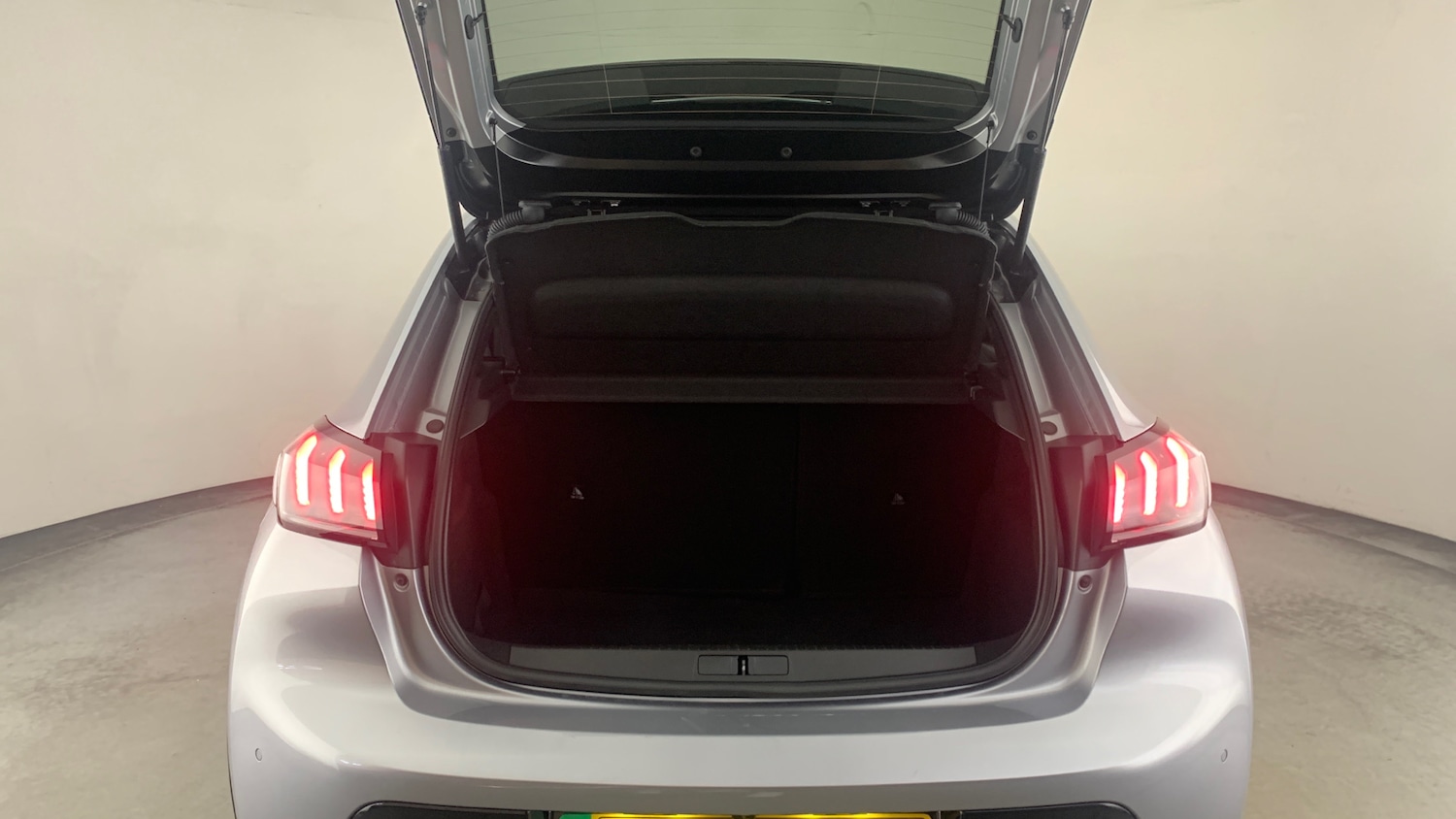 Used Peugeot 208 2021 for sale - 78102198: Photo 5