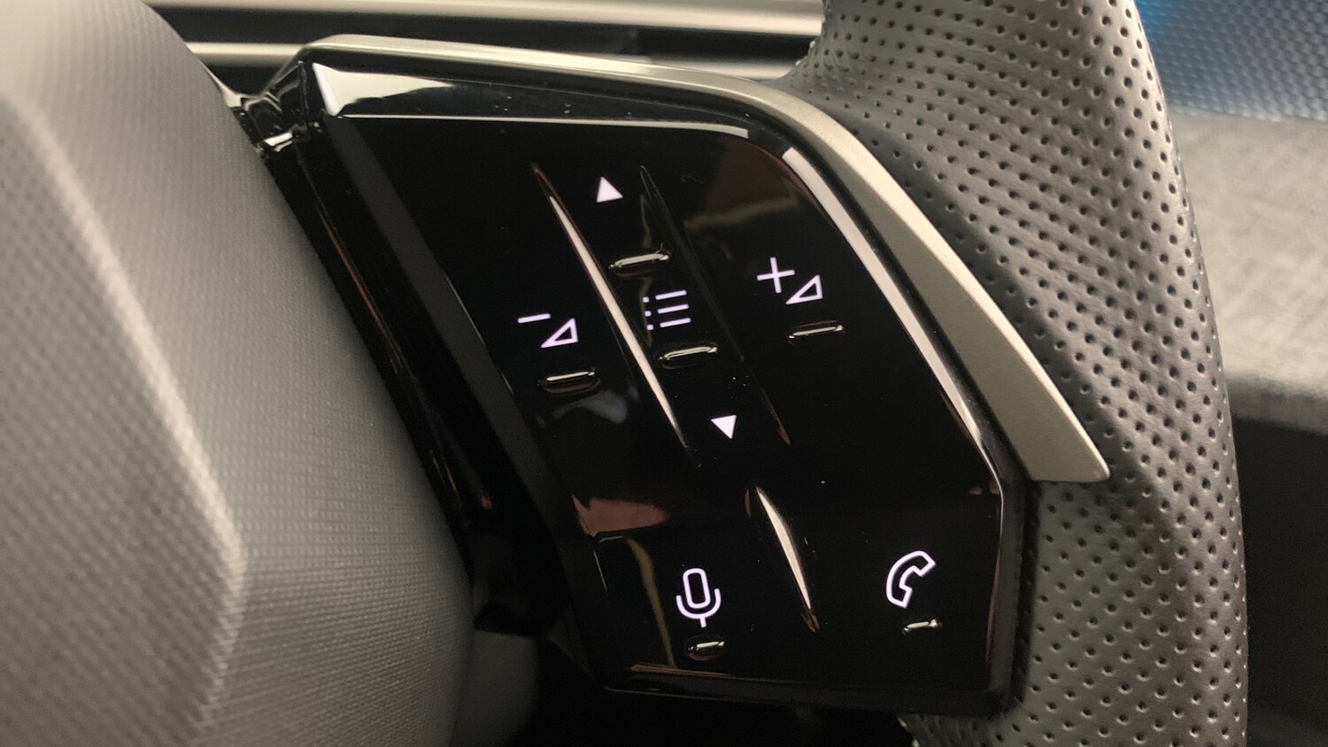 Used Peugeot 3008 2025 for sale - 76359070: Photo 18