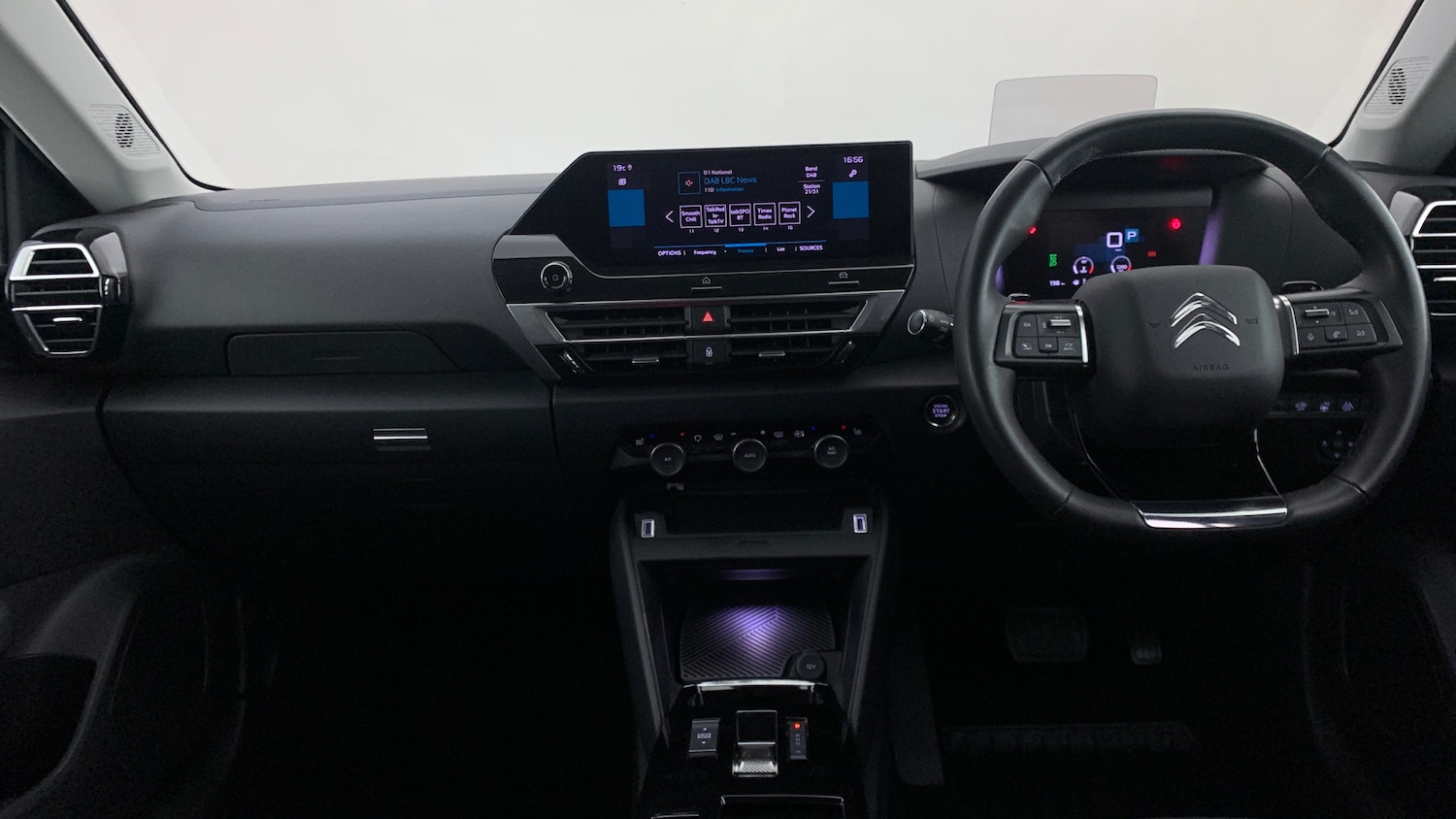 Used Citroen C4 2022 for sale - 75840825: Photo 9