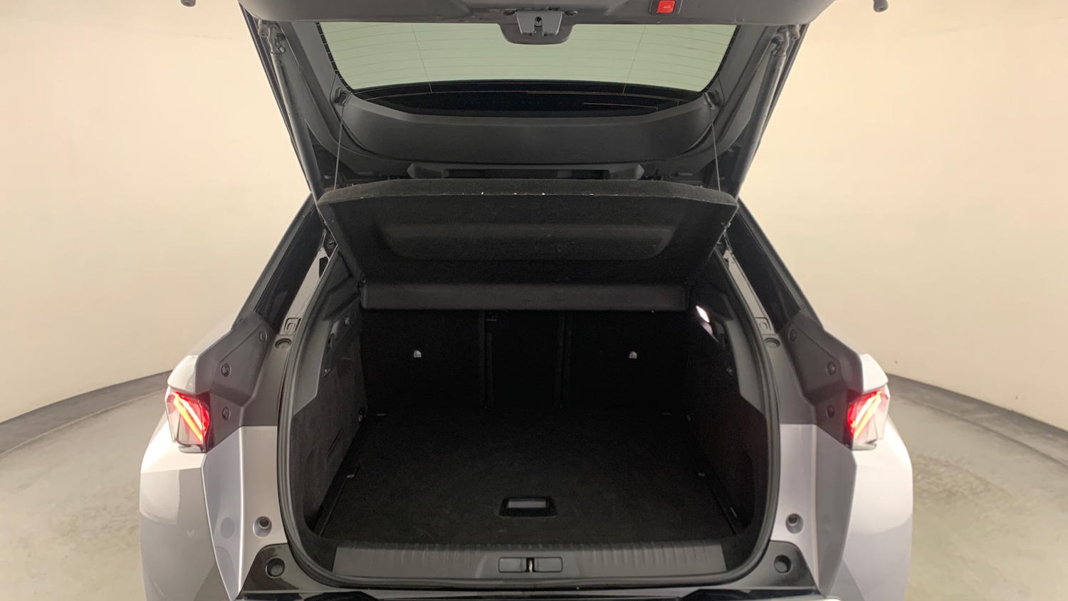 Used Peugeot 3008 2025 for sale - 76953749: Photo 5