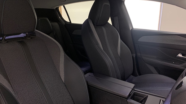 Used Peugeot 308 2022 for sale - 75757969: Photo 39
