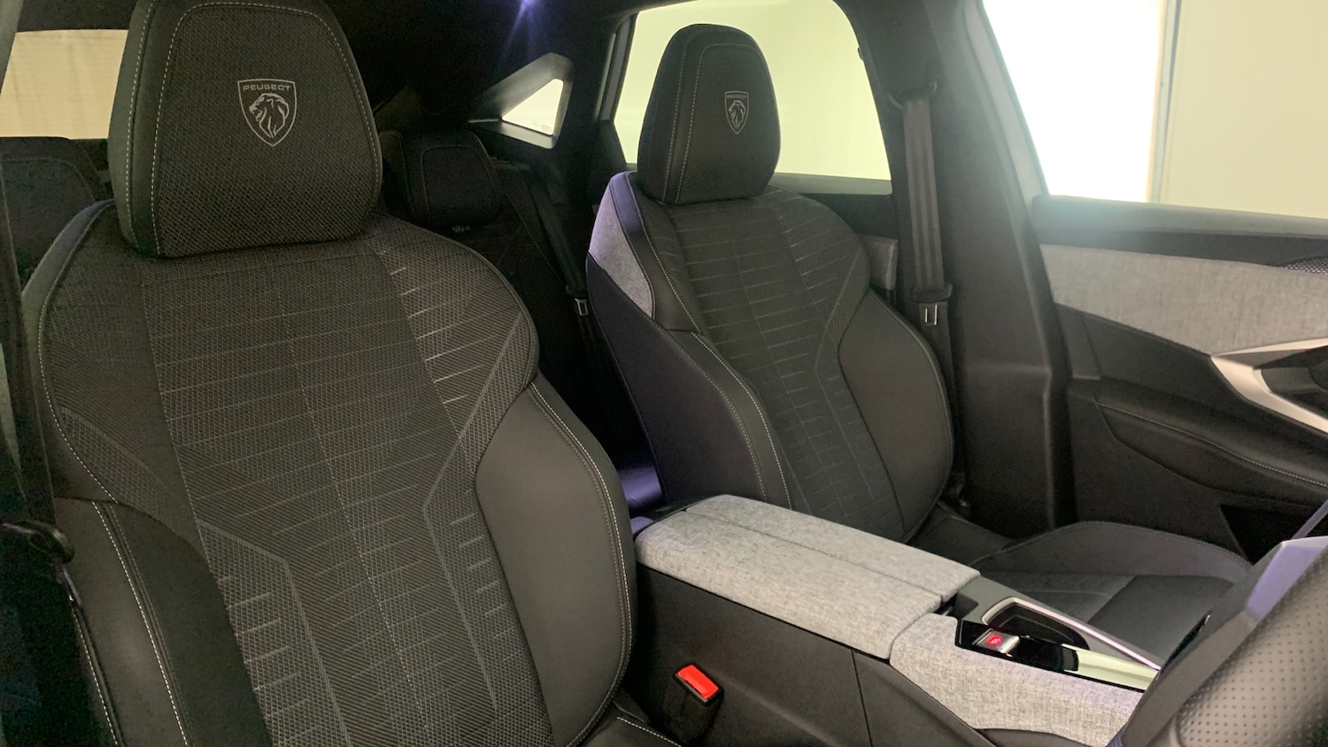 Used Peugeot 3008 2025 for sale - 77052609: Photo 53