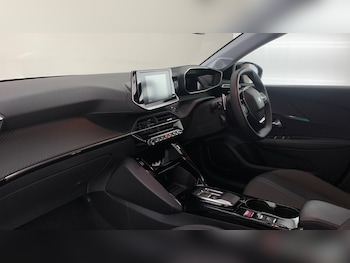 Used Peugeot 208 2023 for sale - 76095576: Photo 2