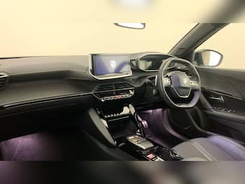 Used Peugeot 2008 2025 for sale - 79808940: Photo