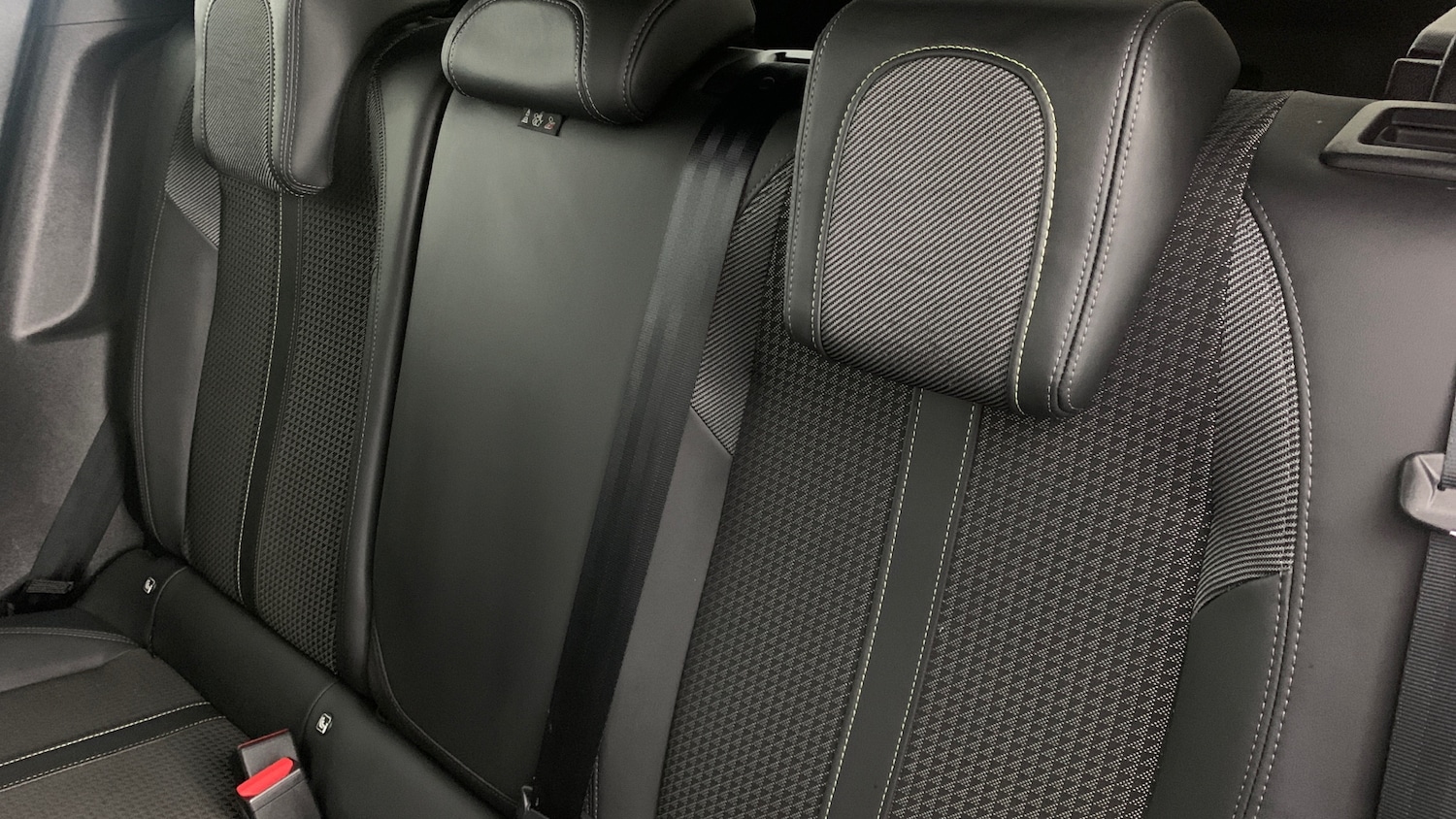 Used Peugeot 2008 2020 for sale - 76887932: Photo 8