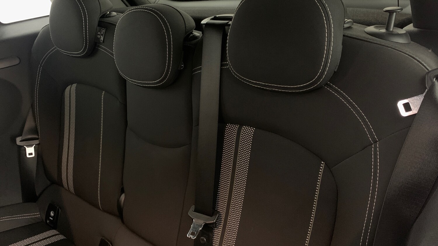 Used MINI Hatch 2019 for sale - 77346161: Photo 9