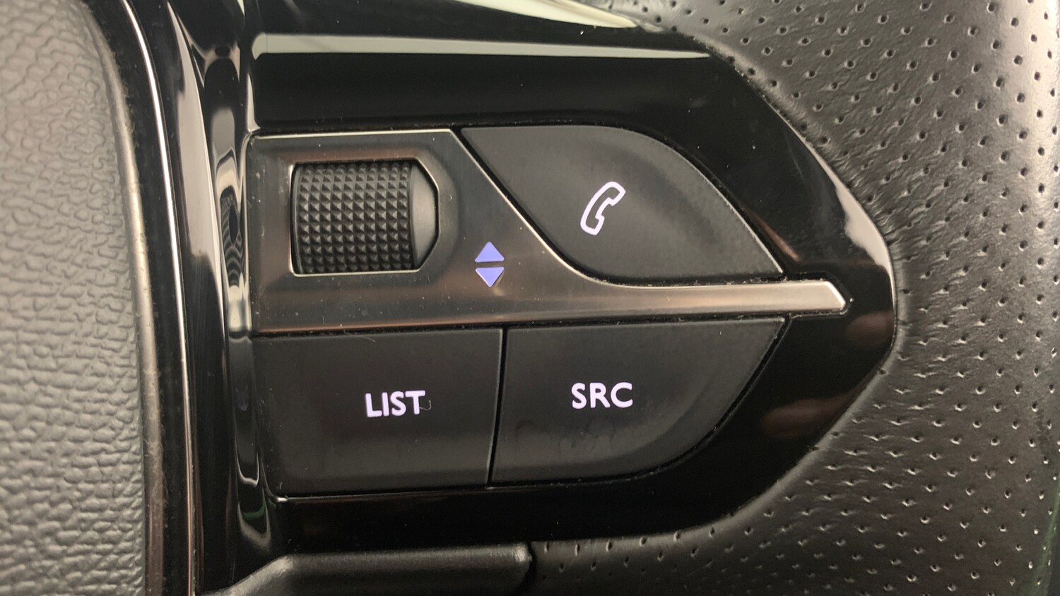 Used Peugeot 208 2021 for sale - 77626903: Photo 18