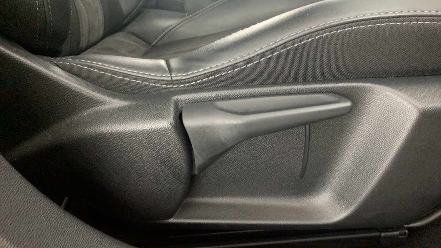 Used Peugeot 208 2021 for sale - 77626903: Photo 60